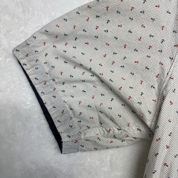 AIRWALK Men's Short Sleeve Button Down Shirt Sz L White w/Blue & Red Anchor - Picture 3 of 7